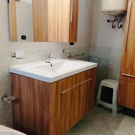 Sofia -centro Storico לבראנו